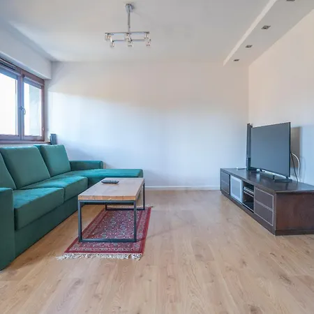 Werona Check-in 24h Aircon Privat Parking ヴロツワフ